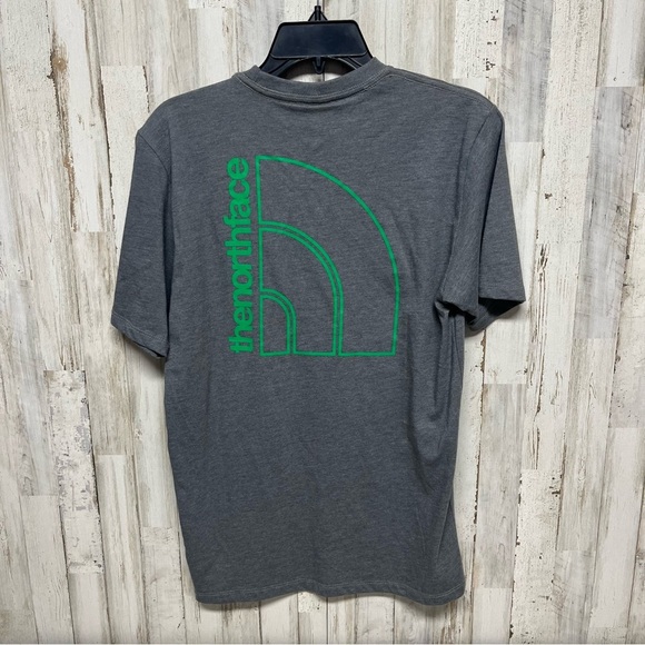 The North Face Shirt Mens Grey Small Short Sleeve Crew Neck NWT - Picture 5 of 6